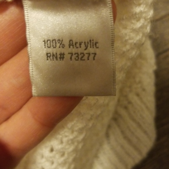 White Lauren Conrad light weight sweather - Picture 3 of 4